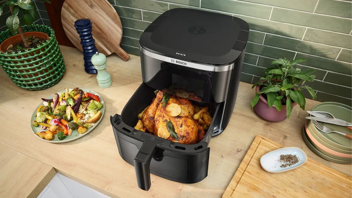 EAN 4242005535651 - Bosch Serie 6 MAFS2671B freidora Sencillo 7,2 L Independiente 1800 W Freidora de aire caliente Negro imagen 14