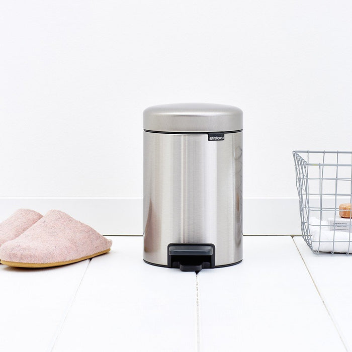EAN 8710755112164 - Brabantia Pedal Bin newIcon Alrededor Acero pulido imagen 7