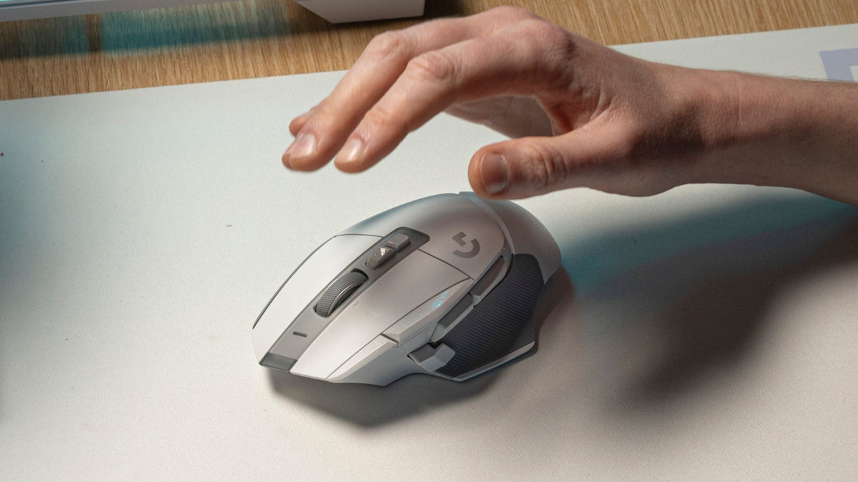 EAN 5099206096394 - Logitech G 910-006189 ratón Juego Mano derecha RF inalámbrico Óptico 25600 DPI imagen 13