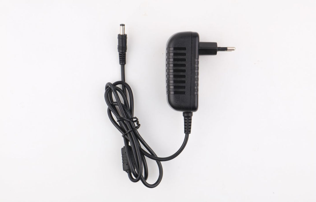 EAN 5704327479949 - CoreParts MBA1223 adaptador e inversor de corriente Interior 15 W Negro imagen 1