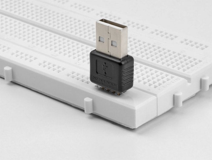 EAN 4043619666836 - DeLOCK 66683 Adaptador gráfico USB Negro, Plata imagen 3