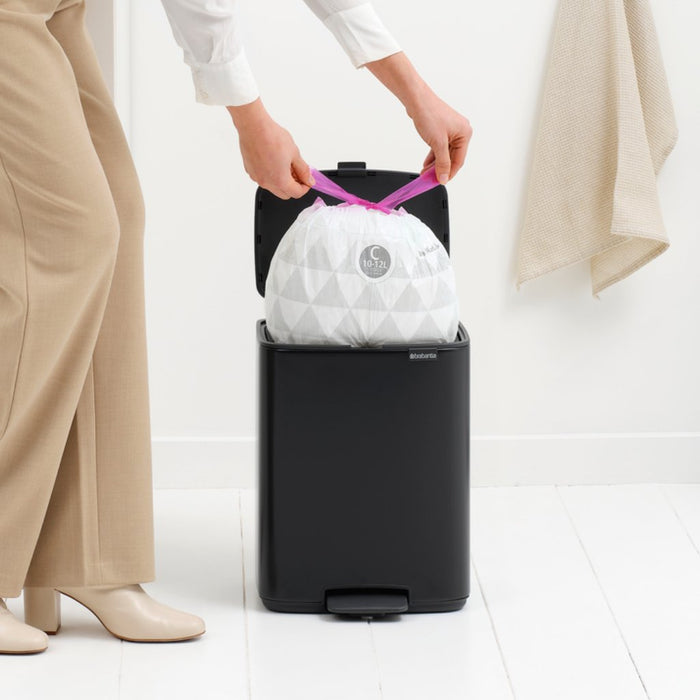 EAN 8710755238000 - Brabantia Bo Pedal Bin 12 L Rectangular Acero Negro imagen 3
