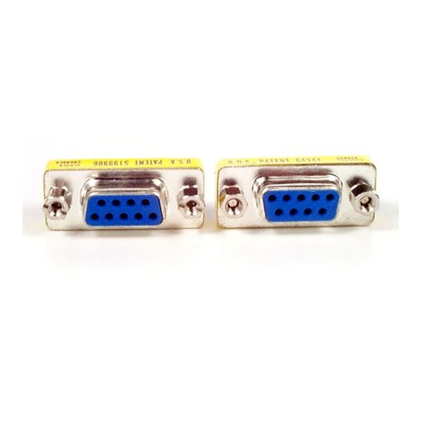 EAN 0065030777537 - StarTech.com Slimline Gender Changer DB9F to DB9F imagen 1