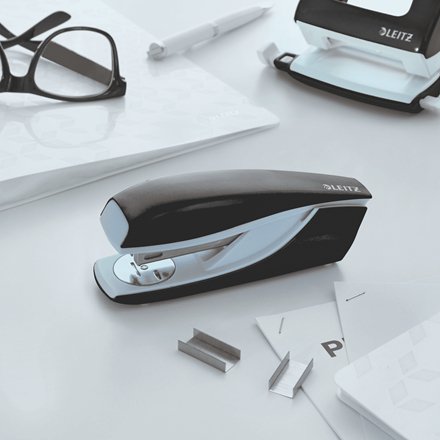 EAN 4002432122172 - Leitz NeXXt WOW Negro imagen 2