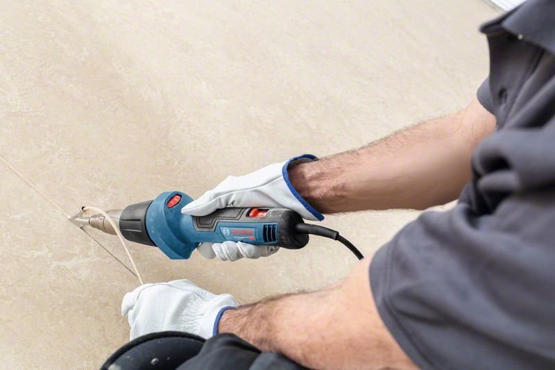 EAN 3165140889551 - Bosch GHG 20-60 500 l/min 630 °C 2000 W Negro, Azul, Gris imagen 7