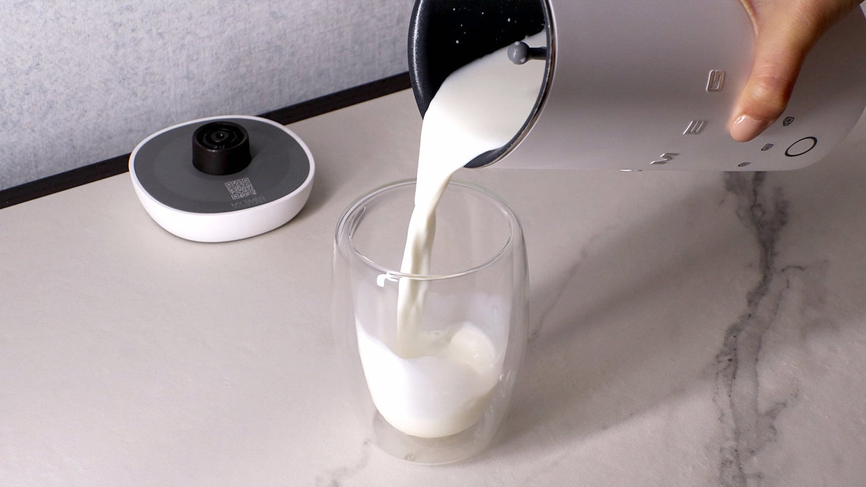 EAN 8017709361952 - Smeg MFF02WHMEU espumador o calentador de leche Blanco imagen 19