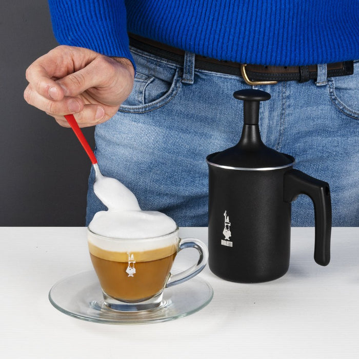 EAN 8002617001991 - Bialetti 00AGR394 espumador o calentador de leche Manual milk frother Negro imagen 8