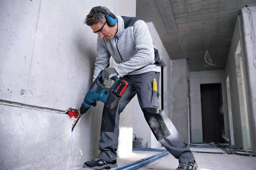 EAN 4059952567297 - Bosch GBH 18V-34 CF Professional 500 RPM SDS Plus 4,9 kg Negro, Azul imagen 2