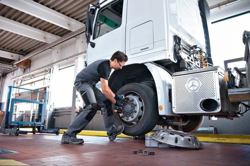 EAN 4059952582337 - Bosch GDS 18V-1050 H 1750 RPM Negro, Azul imagen 3