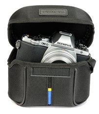 EAN 4545350046347 - Olympus CS-44SF estuche para cámara fotográfica Negro imagen 1