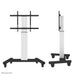 EAN 8717371446161 - Neomounts PLASMA-M2250SILVER soporte para pantalla de señalización 2,54 m (100") Plata imagen 2