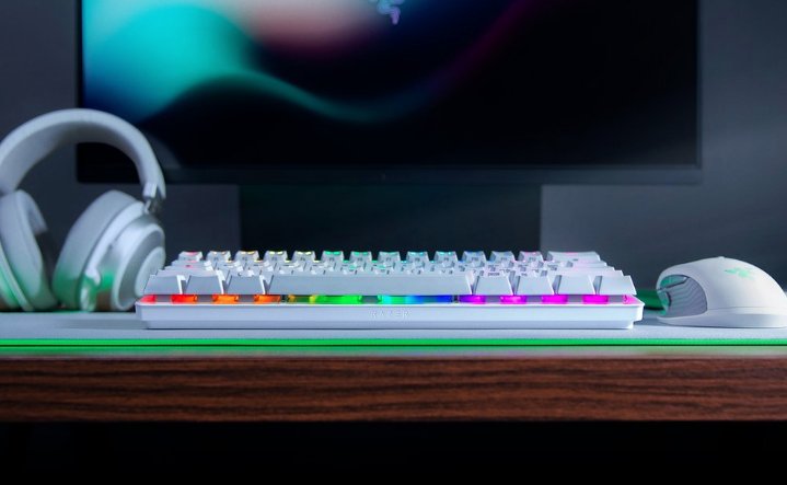 EAN 8886419345756 - Razer Huntsman Mini teclado Juego USB QWERTY Internacional de EE.UU. Blanco imagen 3