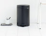 EAN 8710755113741 - Brabantia 113741 papelera 12 L Alrededor Negro imagen 2