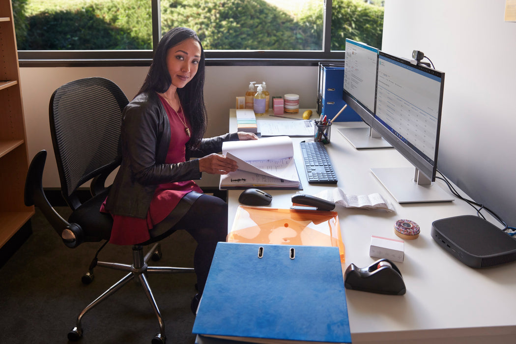 EAN 0196188941461 - HP 325 FHD Webcam cámara web 5 MP 1920 x 1080 Pixeles USB Negro imagen 10