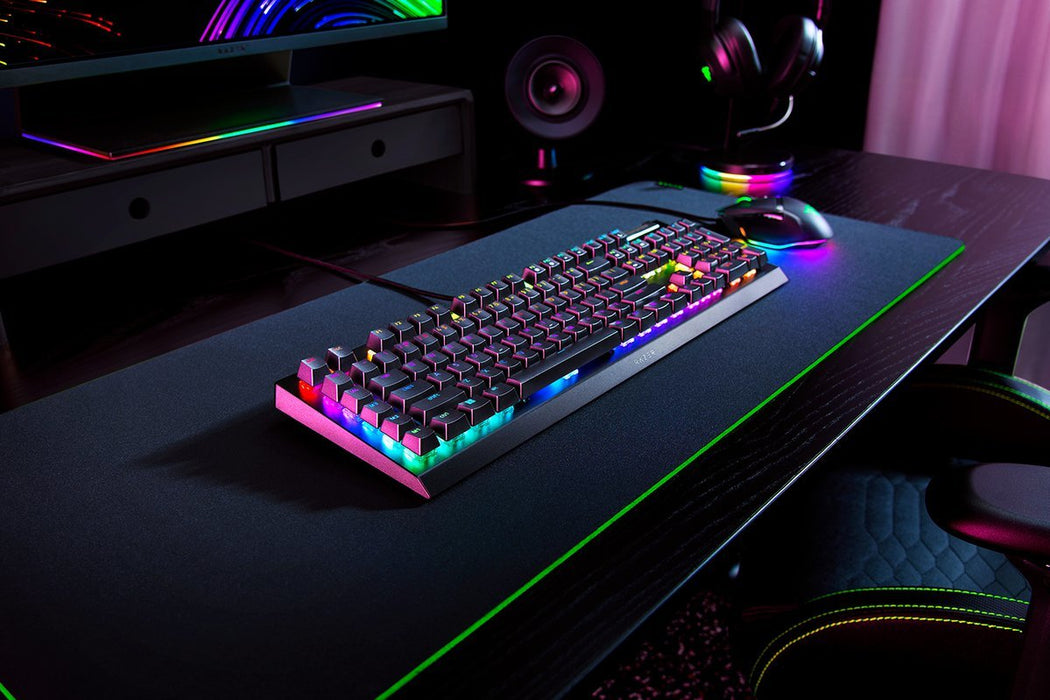 EAN 8887910072738 - Razer BlackWidow V4 X teclado Juego USB AZERTY Francés Negro imagen 3
