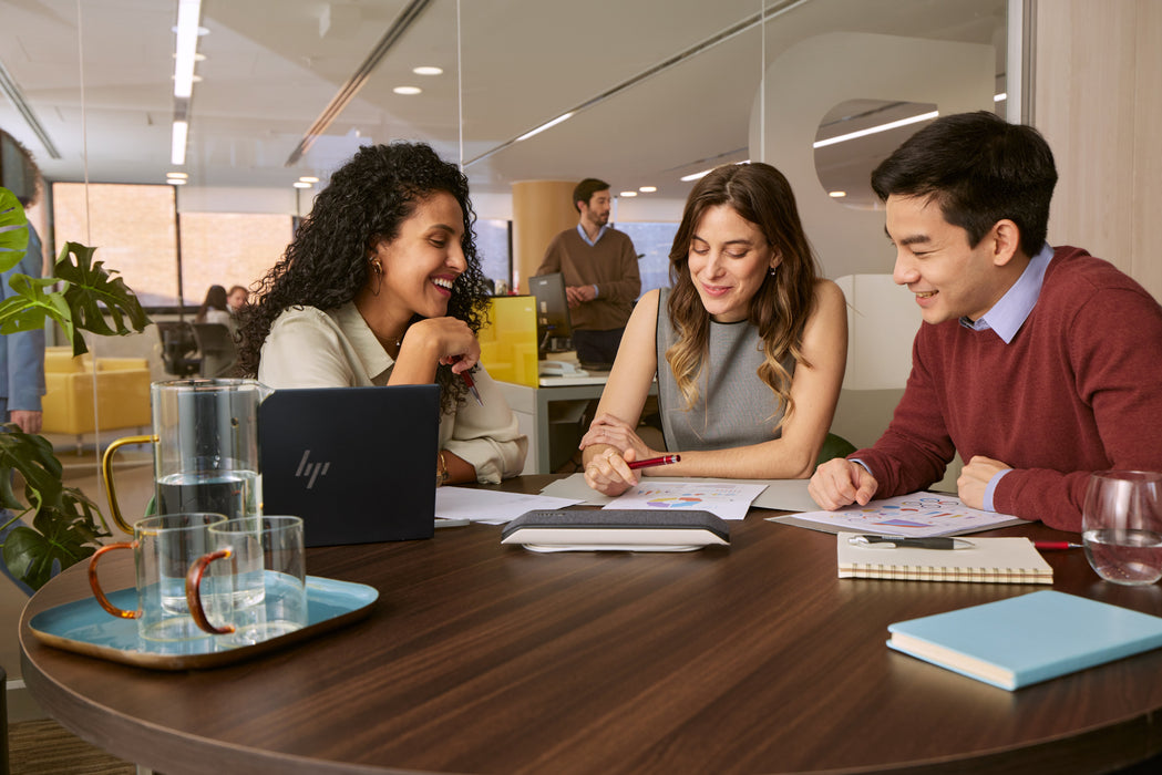 EAN 0017229172524 - HP Poly Sync 40 USB-A USB-C Speakerphone altavoz Universal USB/Bluetooth Plata imagen 2