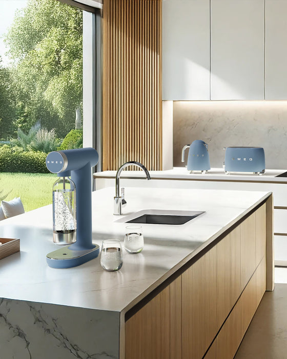 EAN 8017709343736 - Smeg KLF03SBMEU tetera eléctrica 1,7 L 2400 W Azul imagen 13
