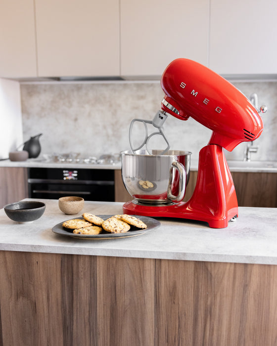 EAN 8017709353766 - Smeg SMF05RDEU batidora Batidora de varillas 1000 W Rojo imagen 14