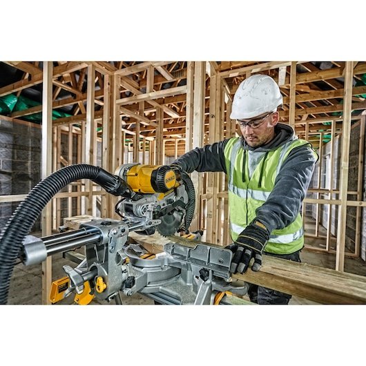 EAN 5035048707159 - DeWALT DWS727-QS sierra ingletadora imagen 6