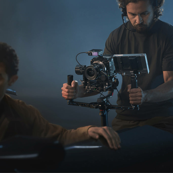 EAN 6941565974679 - DJI RS 4 Pro Combo Estabilizador manual para cámara Negro imagen 7