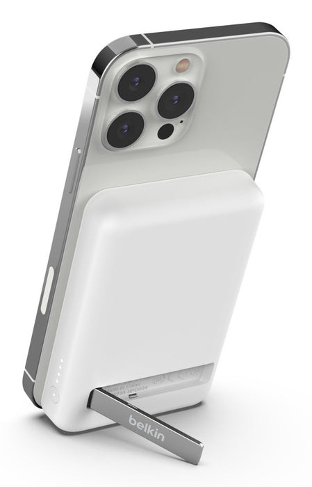 EAN 0745883841424 - Belkin BoostCharge 5000 mAh Cargador inalámbrico Blanco imagen 1