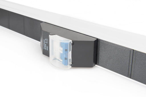 EAN 4016032221203 - Digitus A-19-STRIP42-1 base múltiple 9 salidas AC imagen 2