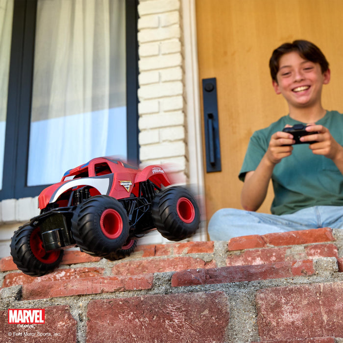 EAN 0681147077454 - Monster Jam MJC RDC 1t24 SpiderMan RC GML imagen 3