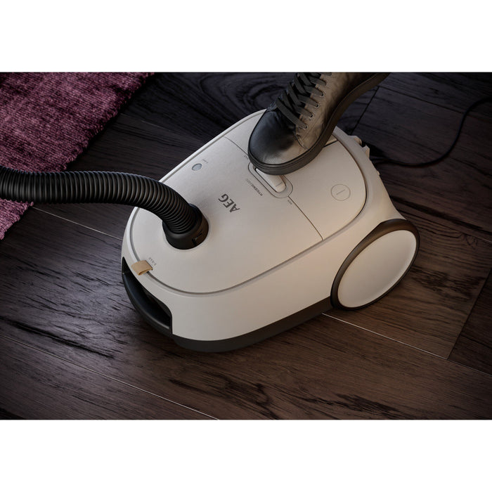 EAN 7332543822836 - AEG AB61H6SW 3,5 L Aspiradora cilíndrica Secar 850 W Bolsa para el polvo imagen 22