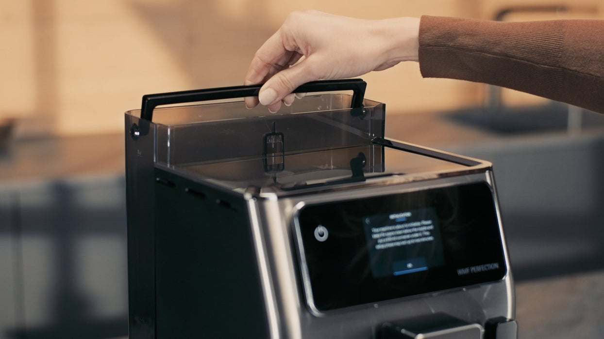 EAN 3016661172410 - WMF Perfection CP812D Totalmente automática Máquina espresso 3 L imagen 5