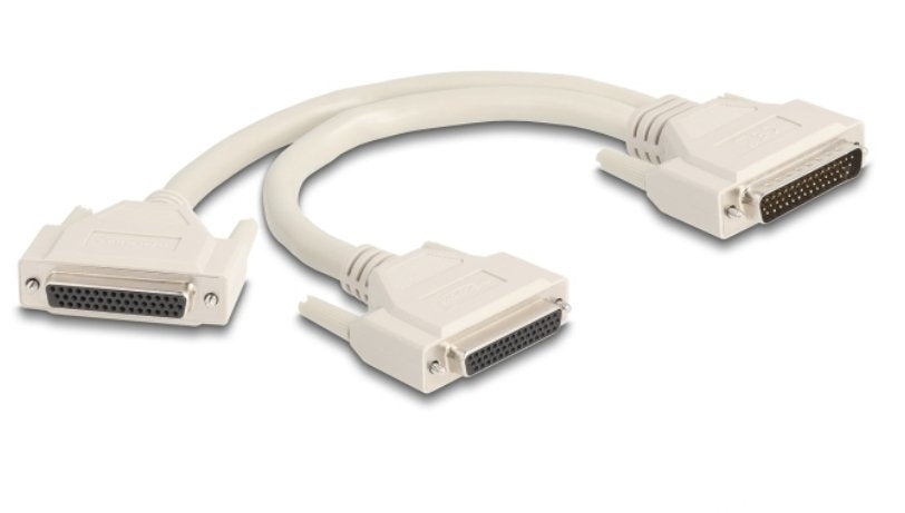 EAN 4043619671724 - DeLOCK 67172 cable de serie Beige 0,3 m DB-HD 44 2 x DB-HD 44 imagen 1