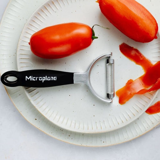 EAN 98399480824 - Microplane 48082 pelador Frutas Pelavegetales Negro, Acero inoxidable imagen 2