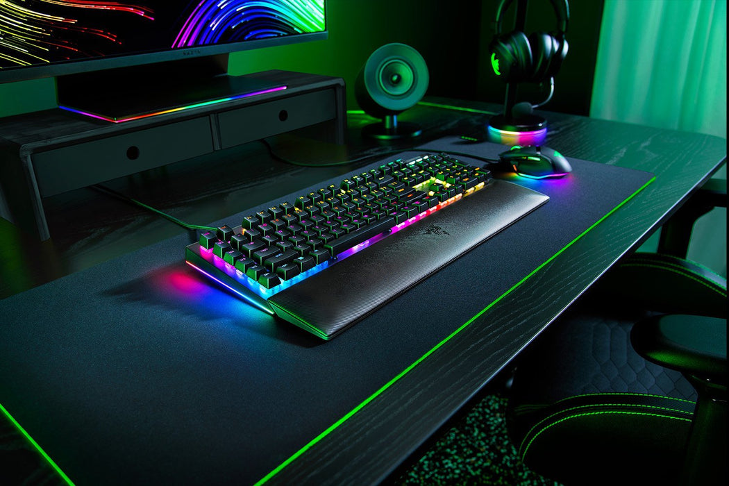 EAN 8887910072394 - Razer BlackWidow V4 teclado Juego USB AZERTY Francés Negro imagen 5