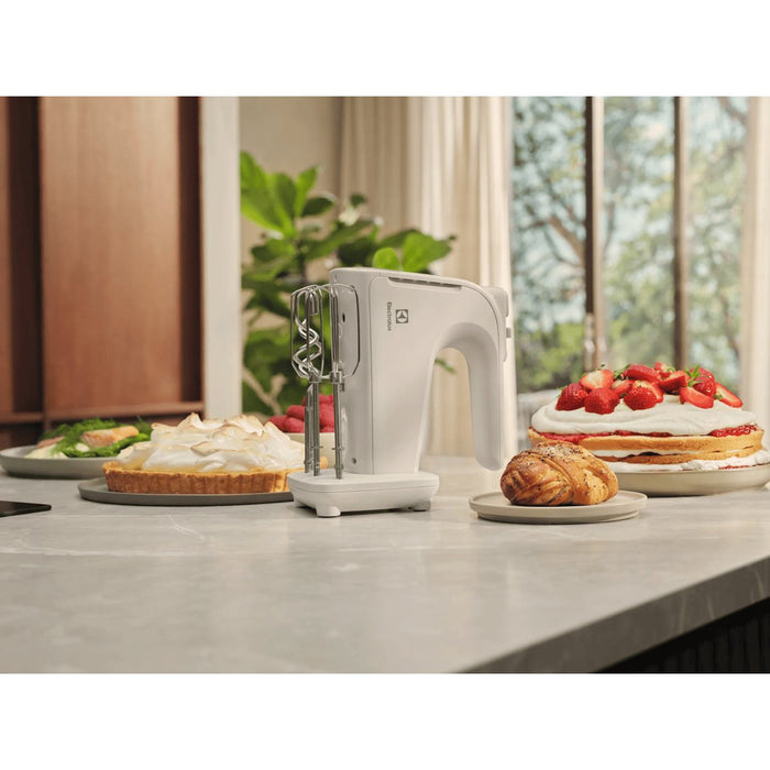 EAN 7333394046488 - Electrolux EHM4W Batidora de mano 500 W Blanco imagen 7