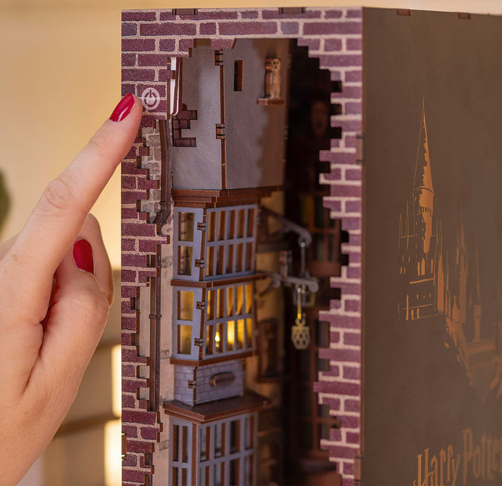 EAN 4009803005300 - Revell Tiny Adventures Diagon Alley-Harry Potter Maqueta de transatlántico Kit de montaje 1:24 imagen 25