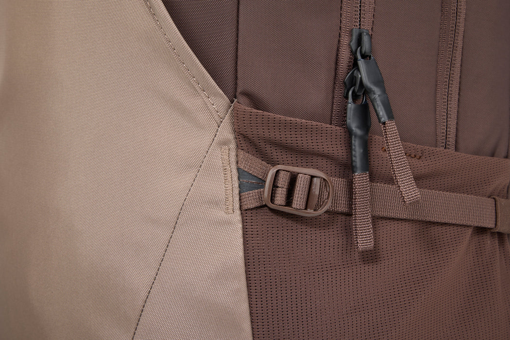 EAN 85854260473 - Thule EnRoute TEBP5216 - Tinted Taupe/ Nuanced Brown mochila Mochila informal Marrón, Gris pardo Nylon imagen 14