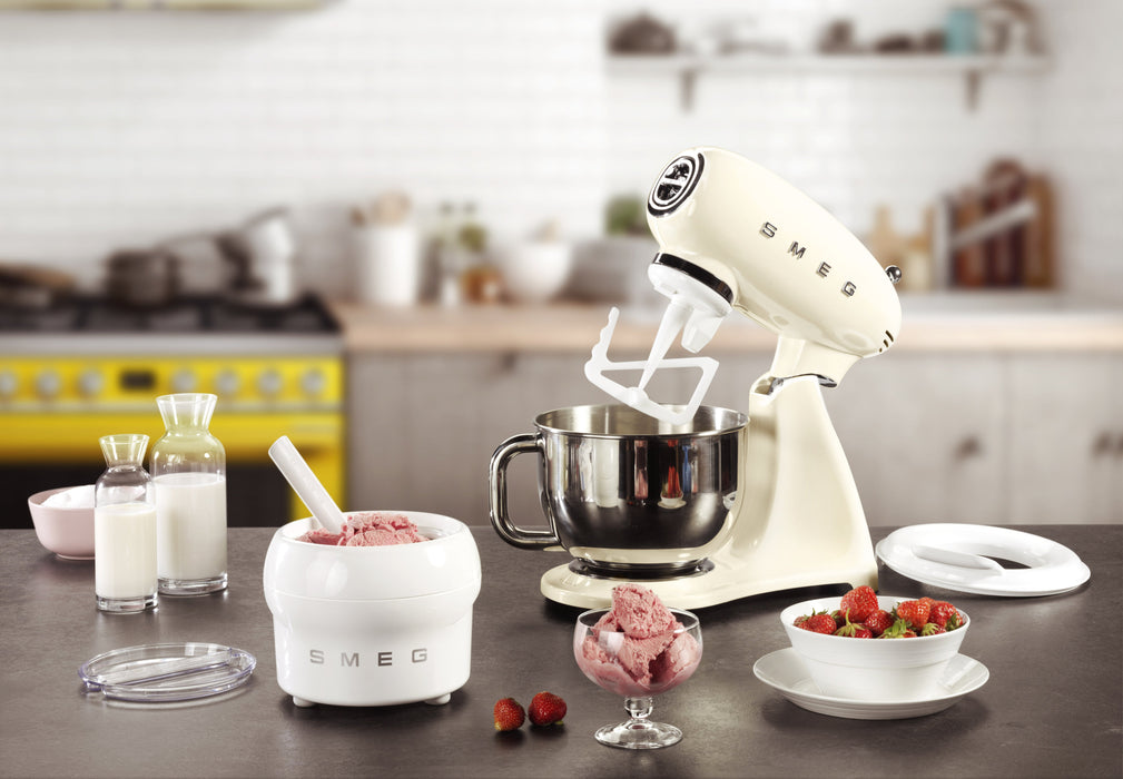 EAN 8017709269159 - Smeg SMF03CREU batidora Batidora de varillas 800 W Crema de color imagen 19
