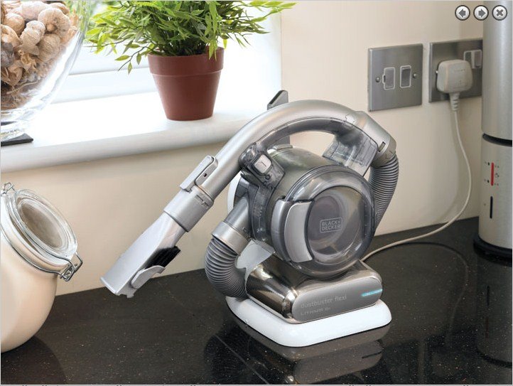 EAN 5035048458648 - Black & Decker PD1820LF aspiradora de mano Negro, Cromo Sin bolsa imagen 10