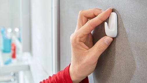EAN 4042448392800 - TESA 59782-00000 gancho para almacenamiento Interior Gancho toallero Blanco 3 pieza(s) imagen 8