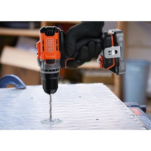 EAN 5035048832912 - Black & Decker BCD382D1XC-QW taladro Naranja imagen 3