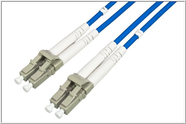 EAN 4014619729289 - Alcasa LW-P81003 Cable de fibra óptica e InfiniBand 100 m LC Azul imagen 1