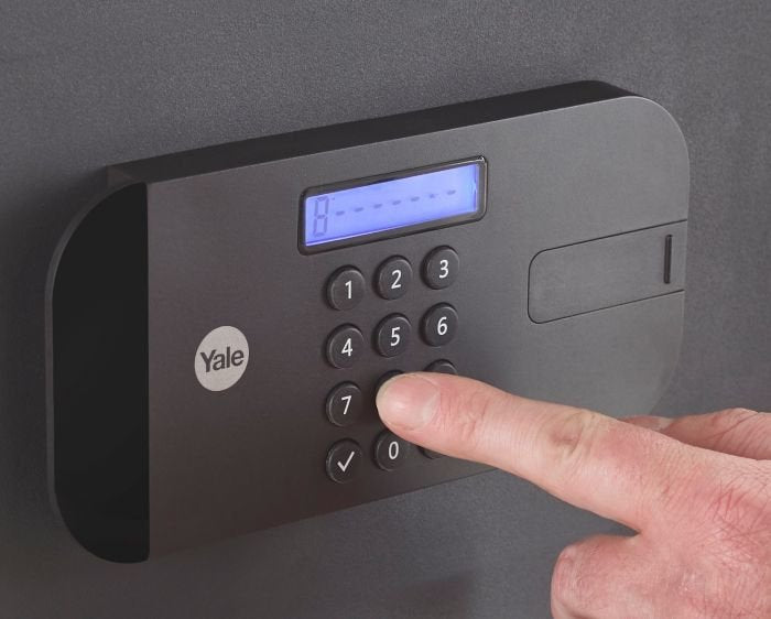 EAN 5052847107737 - Yale YSEB/200/EB1 caja fuerte Caja fuerte de superficie 9,6 L Acero Negro imagen 3
