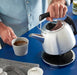 EAN 5038061105797 - Russell Hobbs K65 Anniversary Kettle tetera eléctrica 1,2 L 2400 W Acero inoxidable imagen 2
