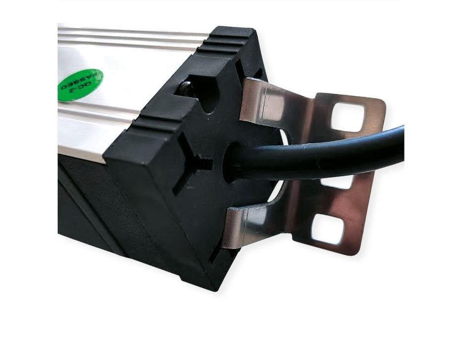 EAN 7630049628984 - VALUE 19.99.1637 unidad de distribución de energía (PDU) 7 salidas AC 1U Aluminio, Negro imagen 6