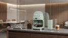 EAN 8017709280536 - Smeg DCF02PGEU cafetera eléctrica Totalmente automática Cafetera de filtro 1,4 L imagen 5