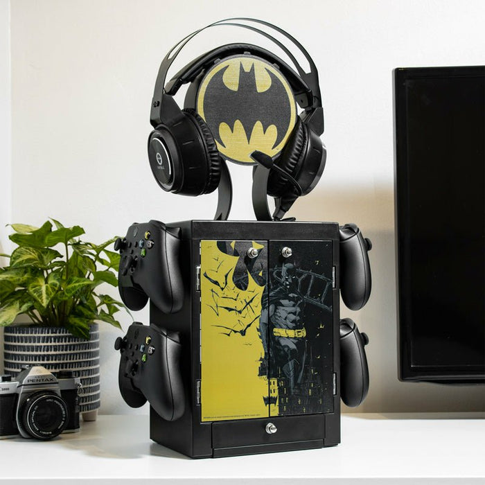 EAN 5056280428947 - Numskull Games Official Batman Gaming Locker Torre de juegos y soporte de carga imagen 2