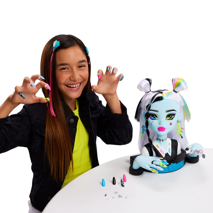 EAN 0194735183487 - Monster High HRP71 muñeca imagen 2