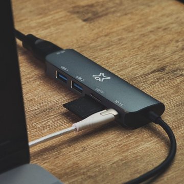 EAN 5453003787204 - XtremeMac dockingstation USB Tipo C 5000 Mbit/s Gris imagen 2