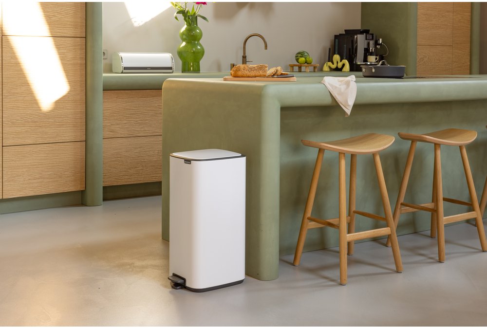 EAN 8710755236921 - Brabantia Bo Pedal Bin 30 L Rectangular Acero Blanco imagen 4