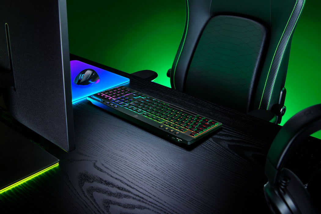 EAN 8886419349587 - Razer BlackWidow V4 Low-Profile HyperSpeed teclado Juego USB + RF Wireless + Bluetooth QWERTY Internacion imagen 4