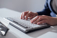 EAN 8717399991490 - BakkerElkhuizen S-board 840 teclado Oficina USB QWERTY Inglés de EE. UU. Gris claro, Blanco imagen 4